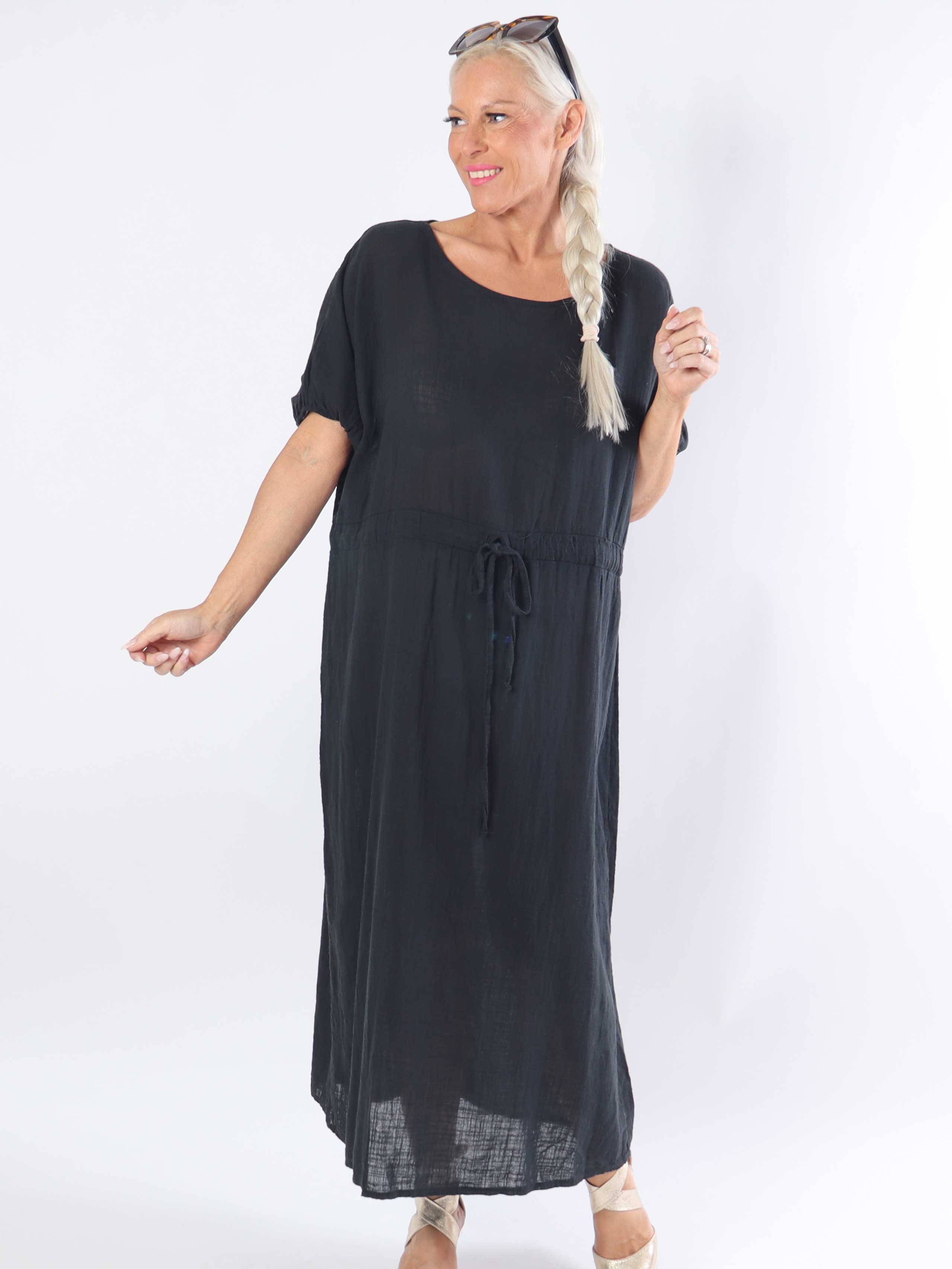 Agnete - Lang plus size kjole i bomuld med bindebånd